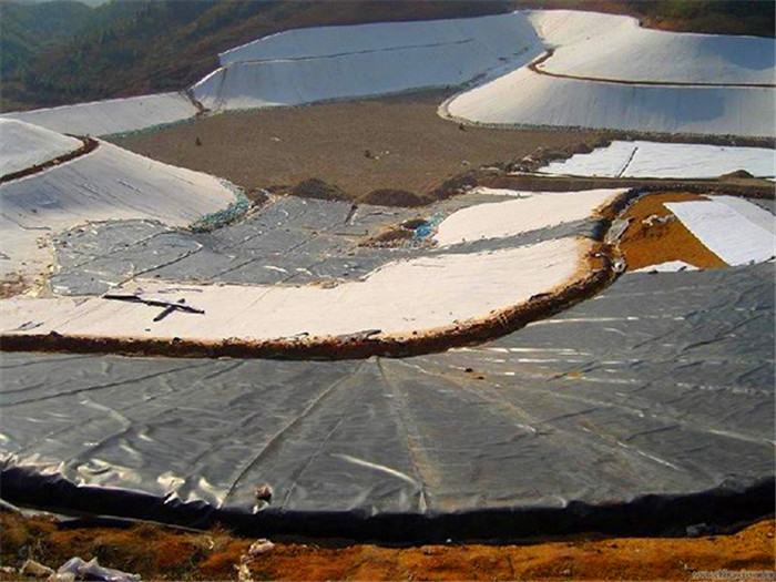 垃圾填埋場的防滲系統