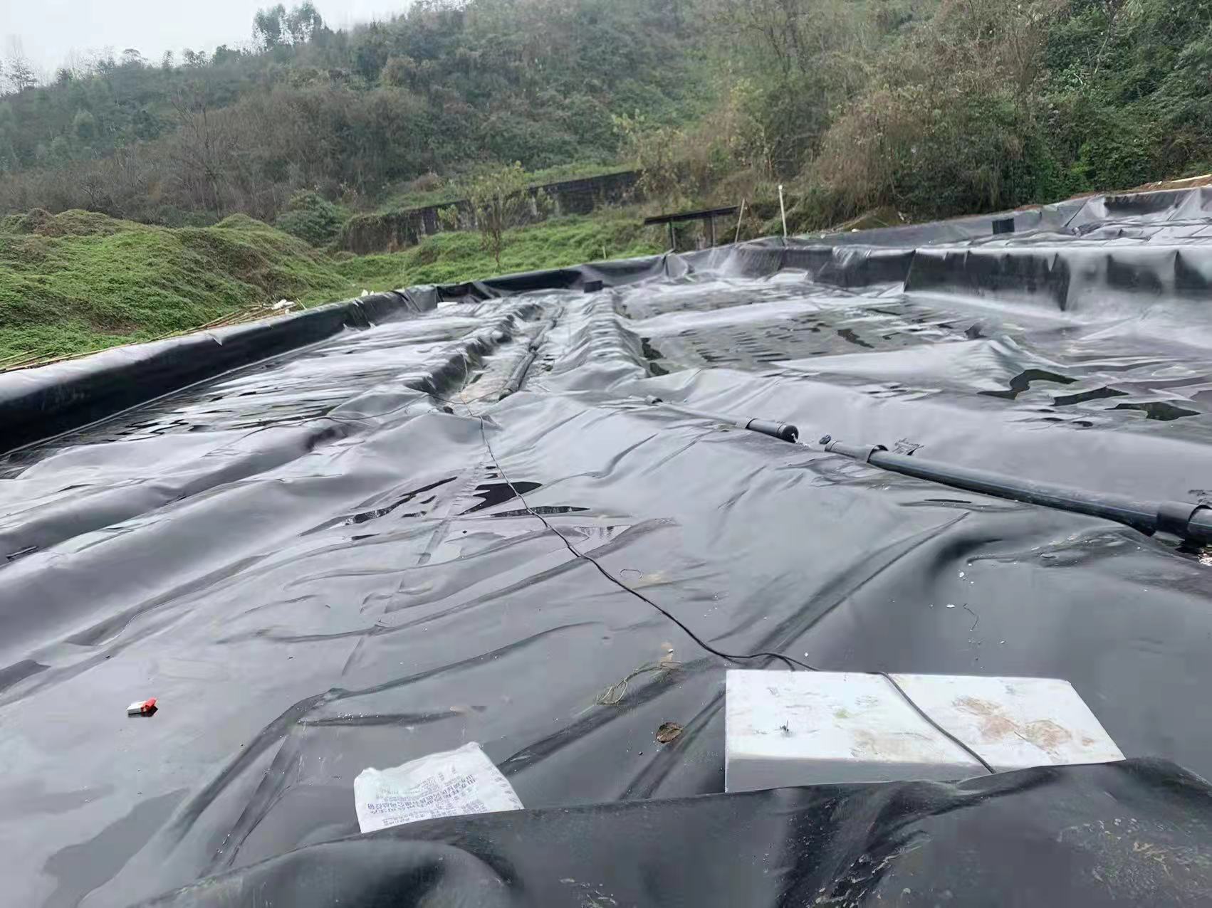 土工膜在填埋場填埋區(qū)域臨時覆蓋要求