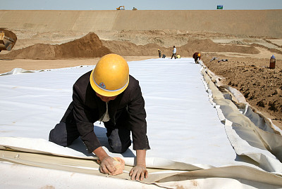垃圾填埋場用長絲土工布